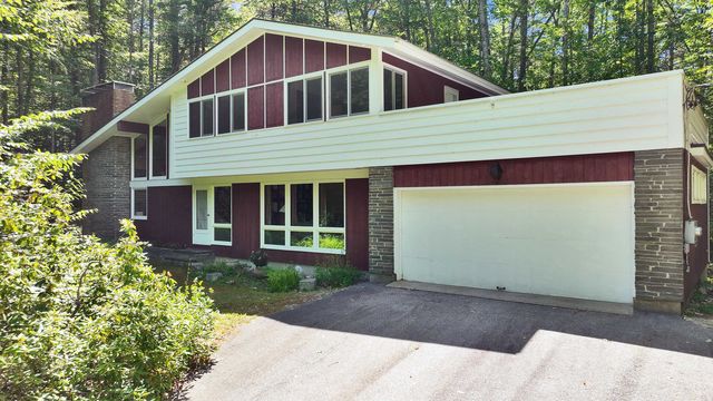 276 Old Street Road, Peterborough, NH 03458