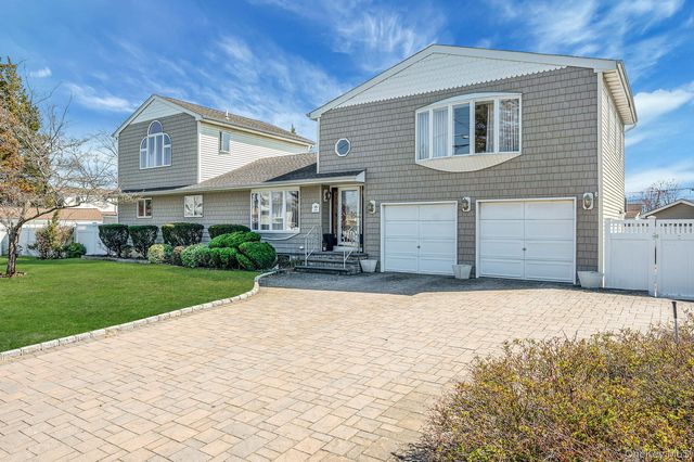 226 Marcy Street, West Babylon, NY 11704