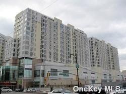 40-26 College Point Boulevard UNIT 17A, Flushing, NY 11354