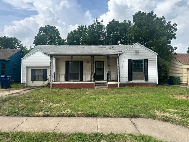 813 Magnolia Dr, Garland, TX 75040