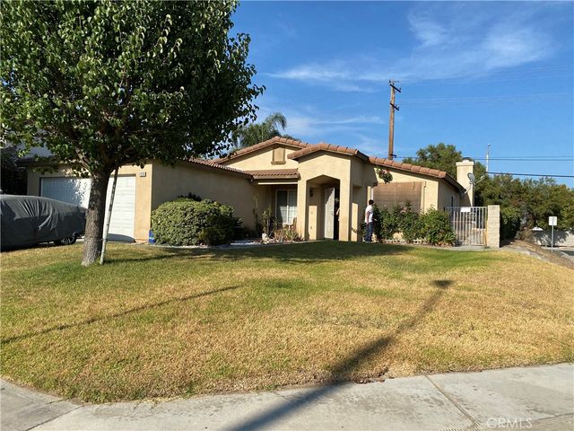 1330 Coro Dr, Colton, CA 92324