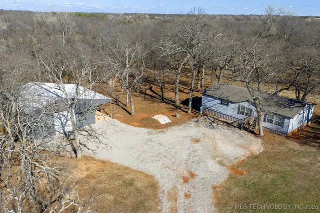 19573 Juanita Ln, Tecumseh, OK 74873