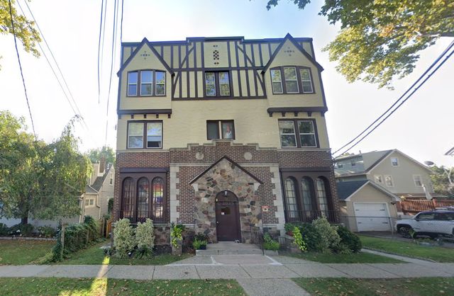 10 Hasbrouck Ave #C4, Hasbrouck Heights, NJ 07604
