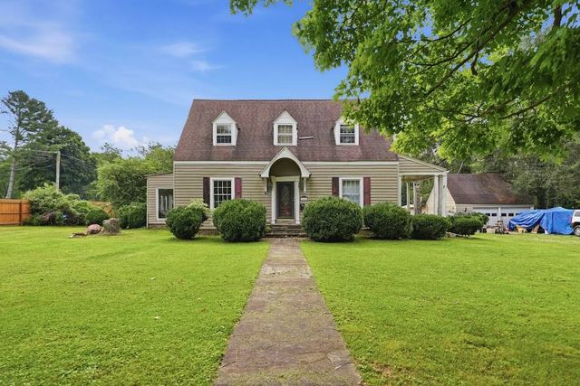 252 N  Church St, Mountain City, TN 37683