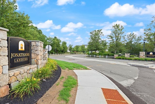418 John Mahar Hwy #408, Braintree, MA 02184