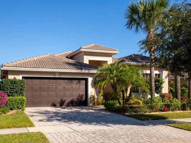 2076 Grey Falcon Cir SW, Vero Beach, FL 32962 | Trulia