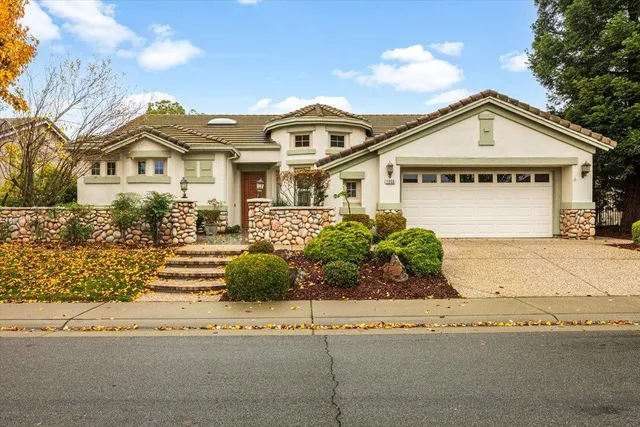 1006 Fairway Valley Ln, Lincoln, CA 95648