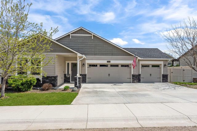 3464 S  Cobble Ave, Meridian, ID 83642