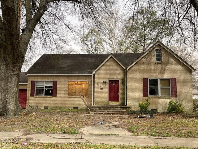 300 E  Missouri St, Blytheville, AR 72315