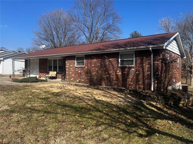 554 Robb St, Perryville, MO 63775