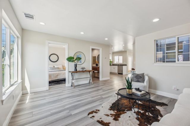 277 Munich St, San Francisco, CA 94112