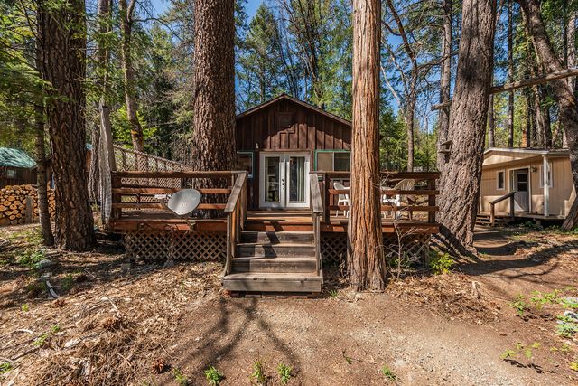 60 Dorleska Ct, Trinity Center, CA 96091