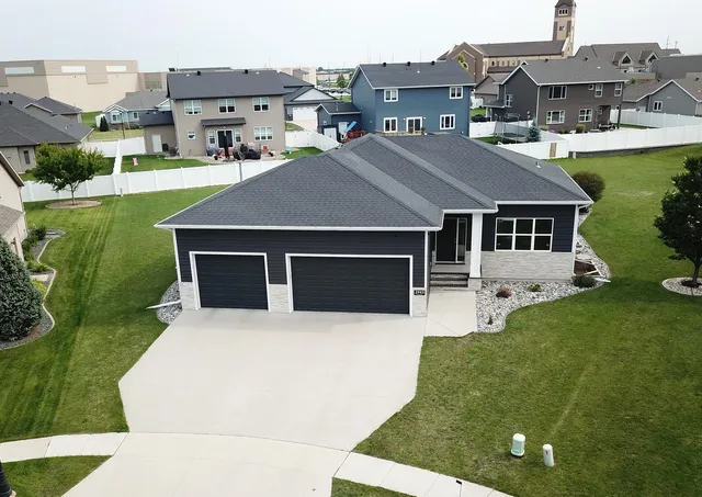 2943 6th St E, West Fargo, ND 58078