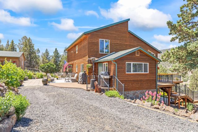 16401 SE Bobcat Ln, Prineville, OR 97754