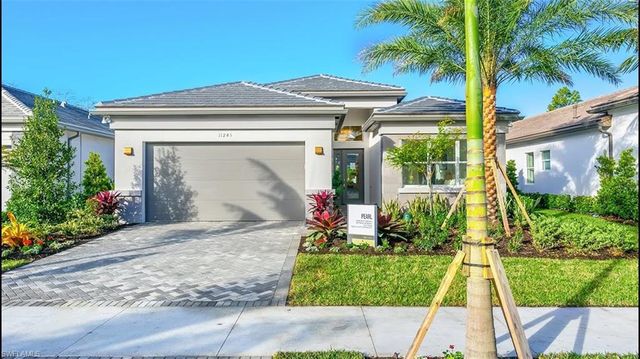 12247 Lotus Ave, Naples, FL 34120