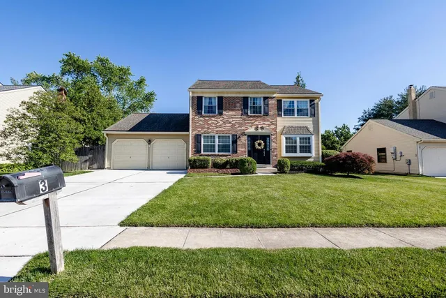 3 Boothby Ct, Mount Laurel, NJ 08054