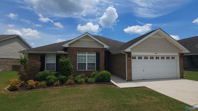 4714 Carrington Dr, Owens Cross Roads, AL 35763