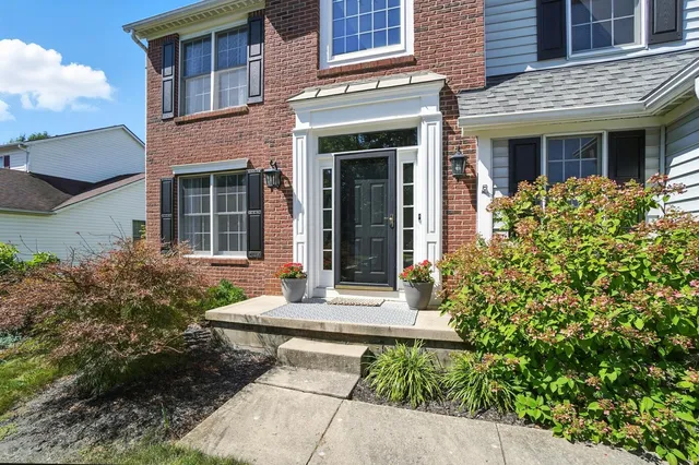 4093 Greenbelt Dr, Hilliard, OH 43026