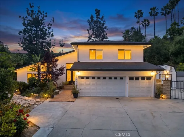 19724 Trull Brook Dr, Tarzana, CA 91356