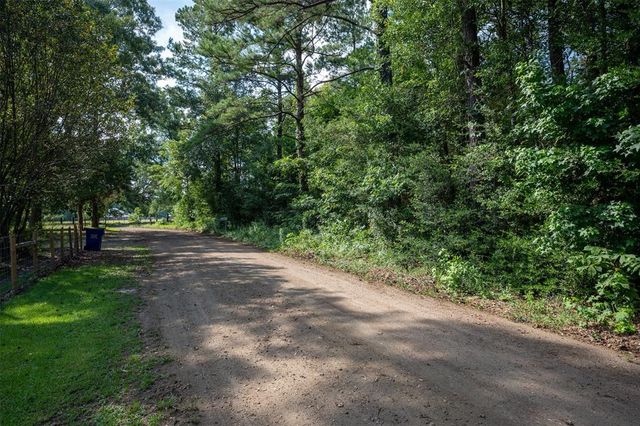 County Road 4595, Fred, TX 77616