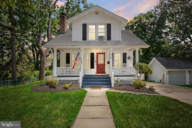 212 Ridgway St, Mount Holly, NJ 08060