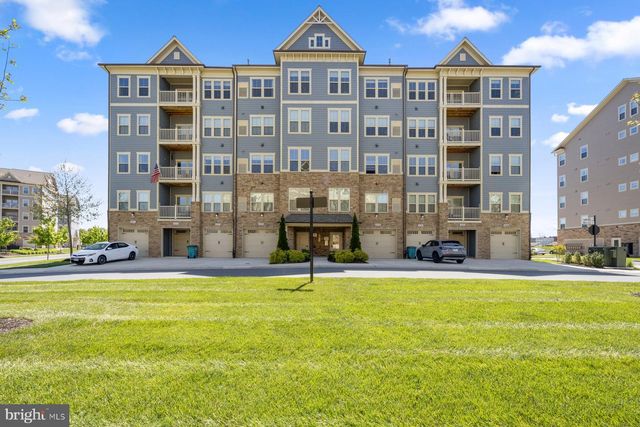 3411 Angelica Way #401, Frederick, MD 21701