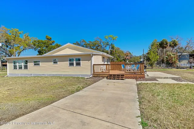 7272 Westwind St, Weeki Wachee, FL 34607