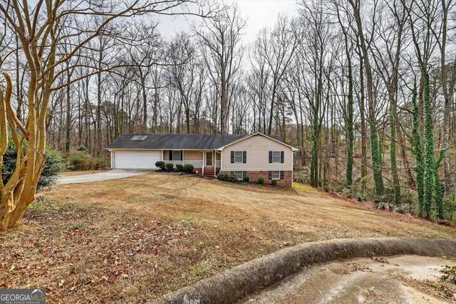 270 Fairfield Dr, Ellenwood, GA 30294
