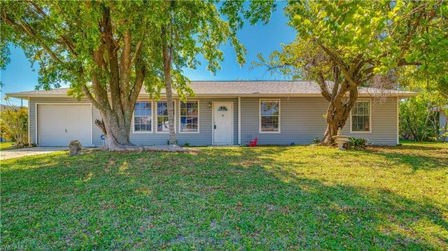 1822 SW 2nd Ave, Cape Coral, FL 33991