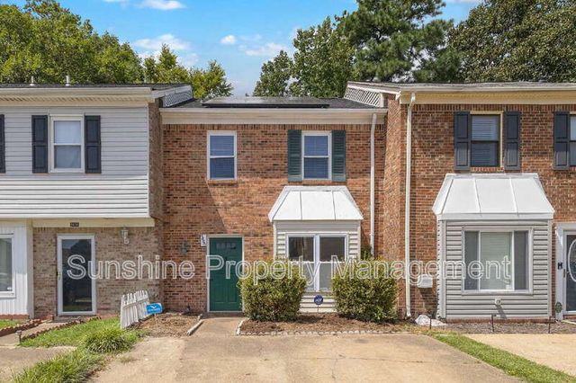 3454 Waltham Cir, Virginia Beach, VA 23452