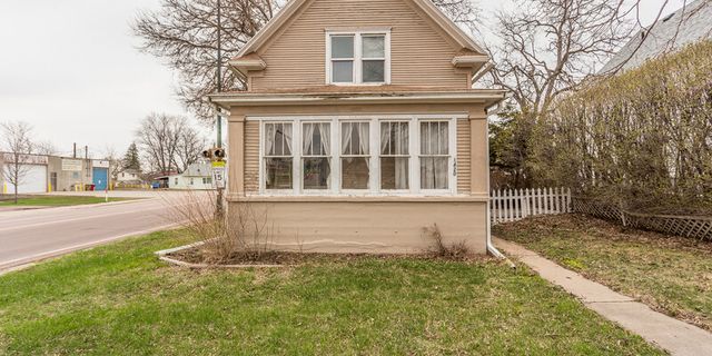 1420 W  10th St, Sioux Falls, SD 57104