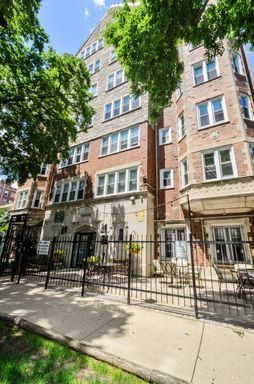1608 W  Sherwin Ave #401, Chicago, IL 60626
