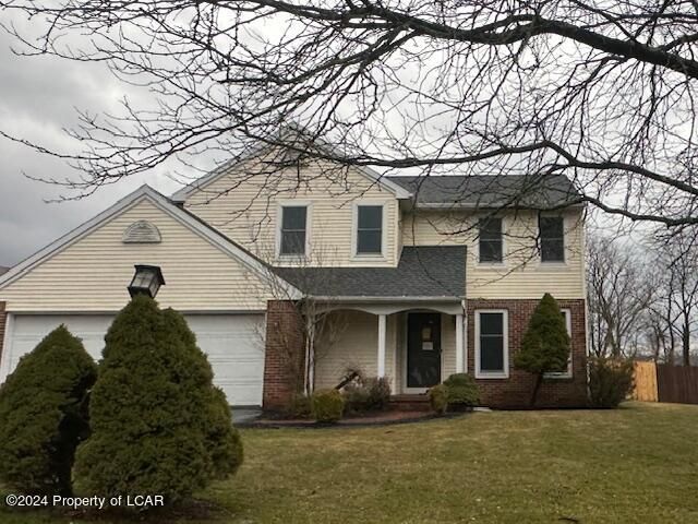 4 Hedge Row, Bloomsburg, PA 17815