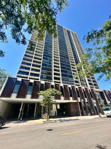 1636 N  Wells St #2214, Chicago, IL 60614