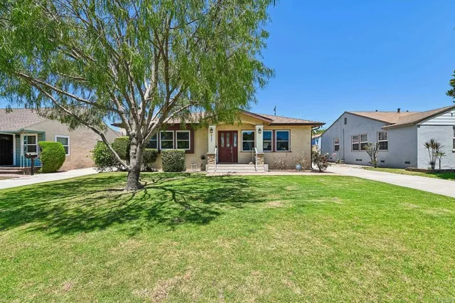8121 Adoree St, Downey, CA 90242