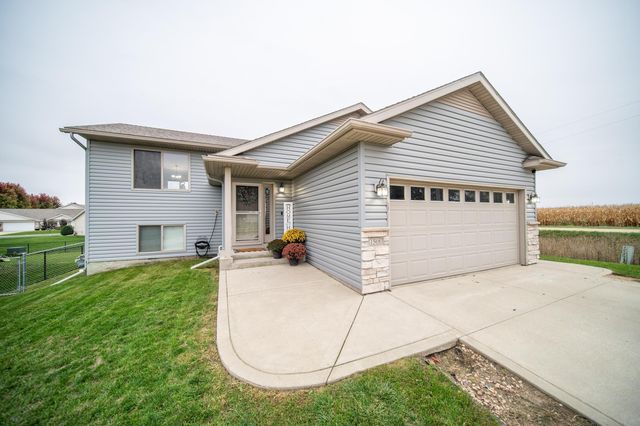 1508 8th St NW, Kasson, MN 55944