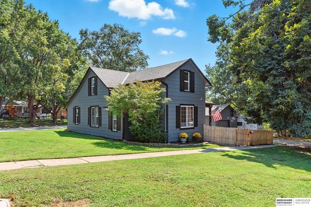 13253 Potwin St, Omaha, NE 68137