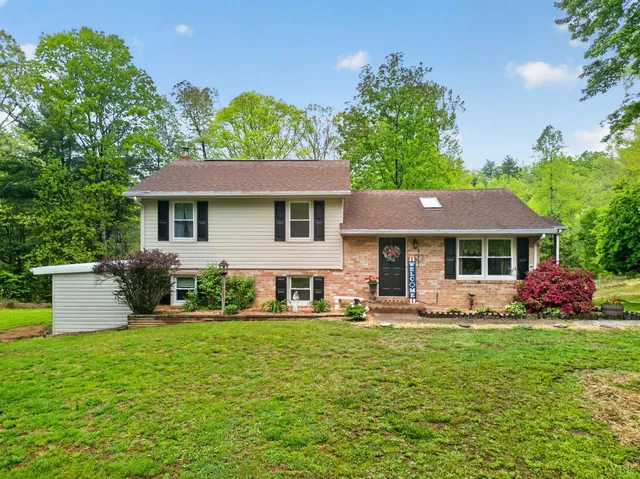 189 Pera Rd, Monroe, VA 24574