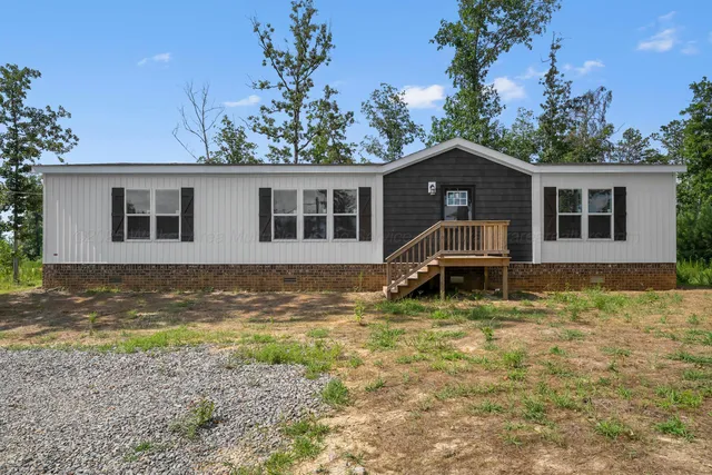 60 Whittemore Rd, Jasper, AL 35504
