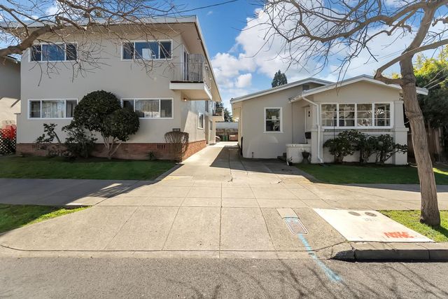 Channing Way, Berkeley, CA 94703