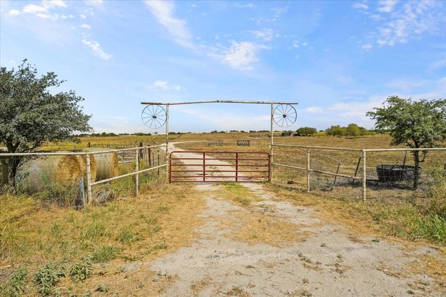 696 Hill County Rd   #4421, Itasca, TX 76055