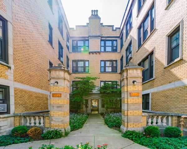 1221 W  Chase Ave  #1225-C2, Chicago, IL 60626