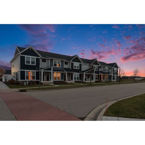 The Thayer Townhome Plan in Town Square, Rockford, MI 49341