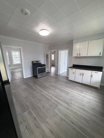 83 Pine St #2, Southbridge, MA 01550