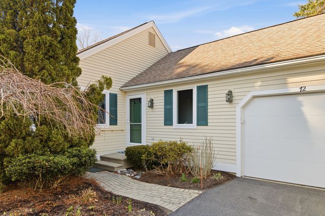 72 Pine Hill Boulevard UNIT 72, Mashpee, MA 02649