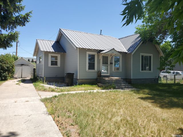 268 S  4th St, Montpelier, ID 83254