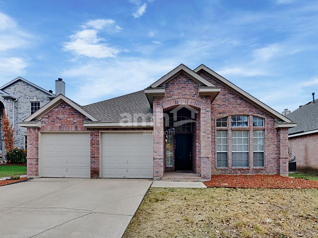 6736 Braeview Dr, Fort Worth, TX 76137