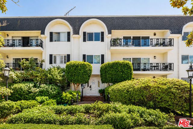 404 San Vicente Blvd #204, Santa Monica, CA 90402