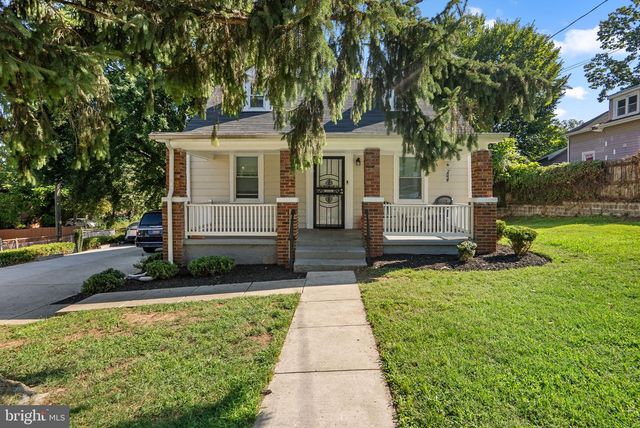 4510 Heath St, Capitol Heights, MD 20743