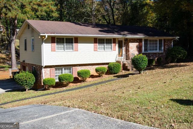2719 Waleska Way, East Pt, GA 30344
